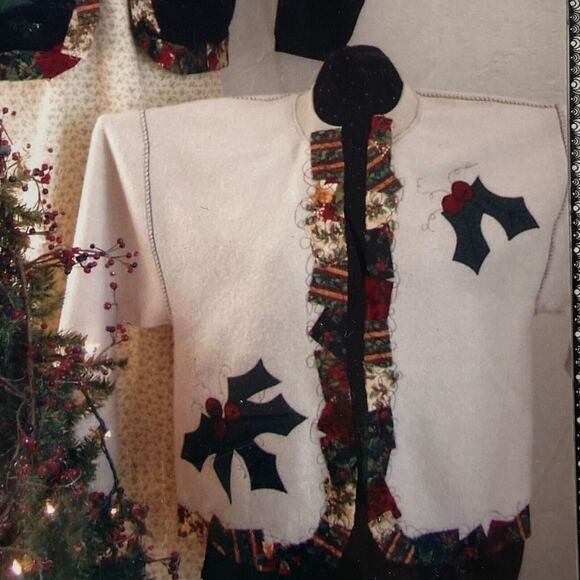 Suzn Quilts SM107 Pattern Frazzled Holly Jacket Sweatshirt Holiday Folkart - Picture 1 of 6